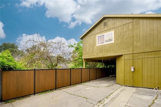 10377 Mcbroom St Unit A, Sunland, CA 91040