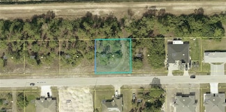 102 W 12th St, Lehigh Acres, FL 33972