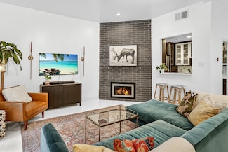 4334 Buena Vista St Unit B, Dallas, TX 75205