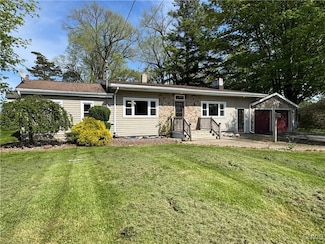 5902 North Rd, Auburn, NY 13021