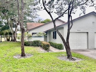 5237 Gate Lake Rd Unit 5237, Tamarac, FL 33319