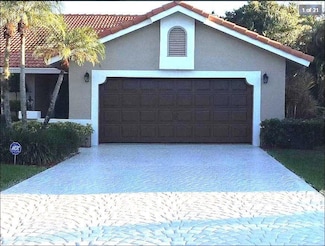 4207 NW 70th Ln, Coral Springs, FL 33065