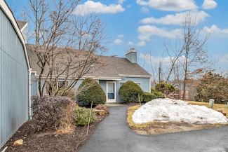 94 Blackbirch Ct, Shelton, CT 06484