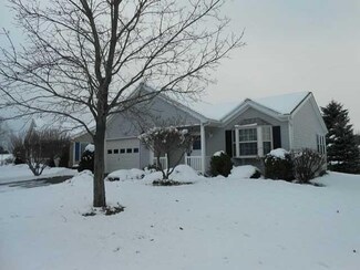 10 Freedom Pond Ln, North Chili, NY 14514