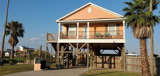 940 S Jacks Rd, Bolivar Peninsula, TX 77650