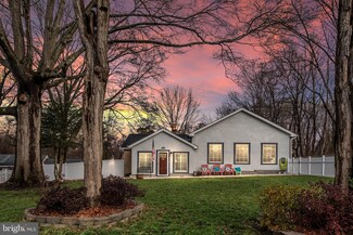 2814 Bass Ct, Alexandria, VA 22306
