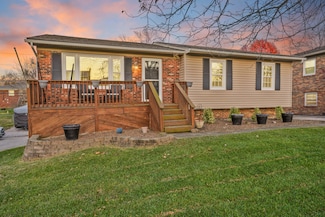 1379 Beulah Park, Lexington, KY 40517