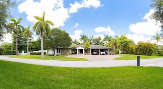6805 SW 82nd Ct, Miami, FL 33143