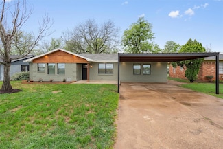 504 N Main St, Mc Gregor, TX 76657