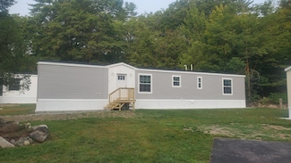 6 Laurik Ln, Naples, ME 04055