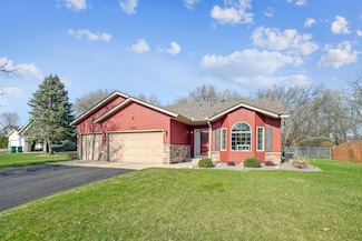 6524 Founders Pkwy, Brooklyn Park, MN 55445