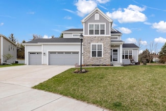 1271 Evergreen Trail, Oconomowoc, WI 53066