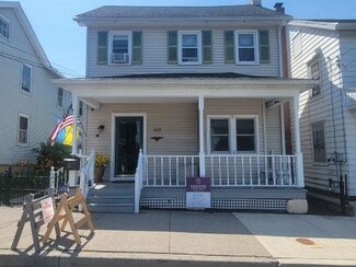 433 W Washington St, Slatington, PA 18080