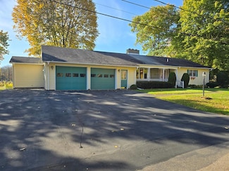 28 Club View Dr, Bath, NY 14810