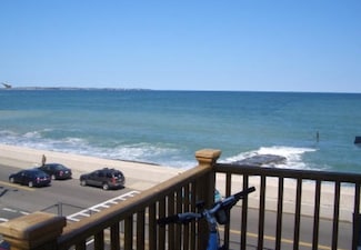 203 Winthrop Shore Dr Unit 6, Winthrop, MA 02152