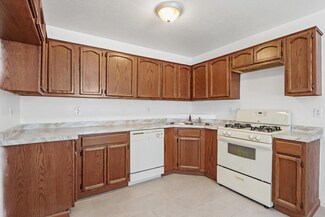 10268 Valle de Oro Dr, El Paso, TX 79927