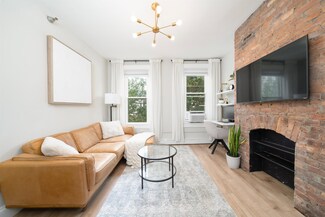 466 Monmouth St Unit 2L, Jersey City, NJ 07302