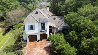 101 Oak Alley, Lafayette, LA 70508