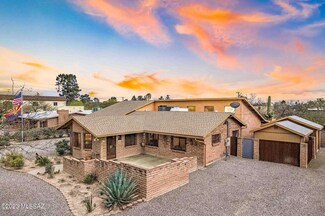 2220 E Greenlee Rd, Tucson, AZ 85719