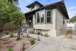 125 S Avenue 60, Los Angeles, CA 90042