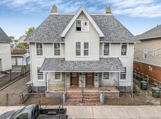 276 Pequonnock St Unit 2, Bridgeport, CT 06604