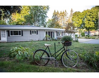 14 Russell St, Haverhill, MA 01830