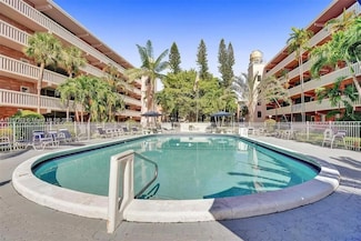 180 NE 12th Ave Unit 14A, Hallandale Beach, FL 33009