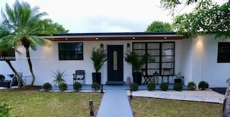 7110 Duval St, Hollywood, FL 33024