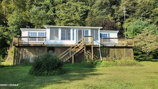 1092 Seven Kitchens Rd, Winfield, PA 17889