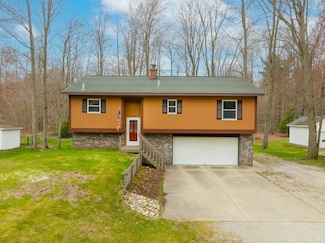 6361 Henry St, Norton Shores, MI 49441