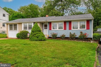 723 N Walnutree Ln, Claymont, DE 19703