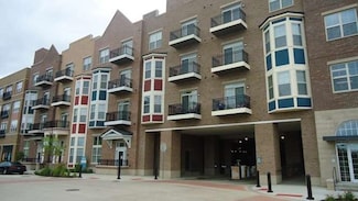 1145 Napoleon St Unit 203, South Bend, IN 46617