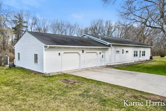 103 S Greenville Rd, Greenville, MI 48838