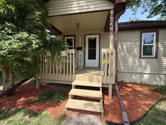 328 Jefferson Place, Faribault, MN 55021