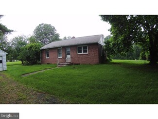 1740 Fairview Ln, Upper Black Eddy, PA 18972