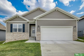 4411 Schilling Dr, Bellevue, NE 68123