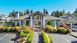 23317 Cedar Way Unit L201, Mountlake Terrace, WA 98043