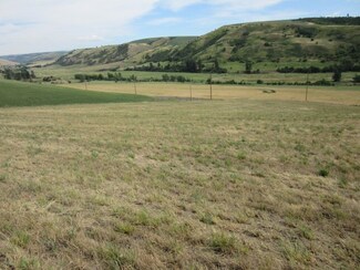 309 Patit Rd, Dayton, WA 99328