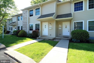 807 Galen Dr, State College, PA 16803