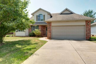 3364 E Lark St, Springfield, MO 65804
