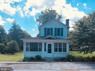 110 Water St, Millheim, PA 16854