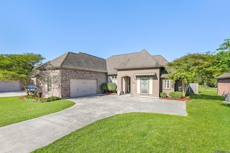 24929 Plantation Lake Ave, Denham Springs, LA 70726