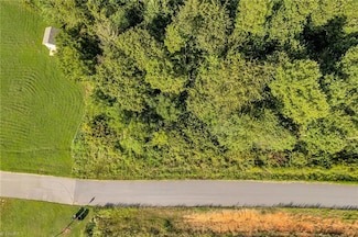 Lot 16 Regal Oaks Dr, Wilkesboro, NC 28697
