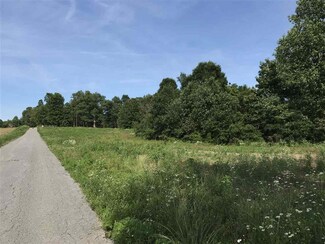 171 Carl Junior Rd, Bee Spring, KY 42207
