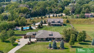 18424 Thayer St, Bennington, NE 68007
