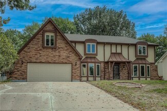 3125 Lakeview Cir, Leavenworth, KS 66048