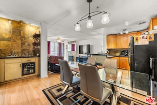 6435 Green Valley Cir Unit 214, Culver City, CA 90230