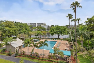 2205 S Cypress Bend Dr Unit 505, Pompano Beach, FL 33069