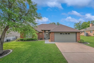 400 Hickory Hollow Ln, Brenham, TX 77833