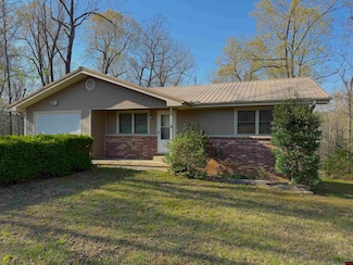 204 Robin Hood Ln, Horseshoe Bend, AR 72512